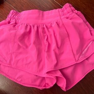 Lululemon sonic pink hotty hots